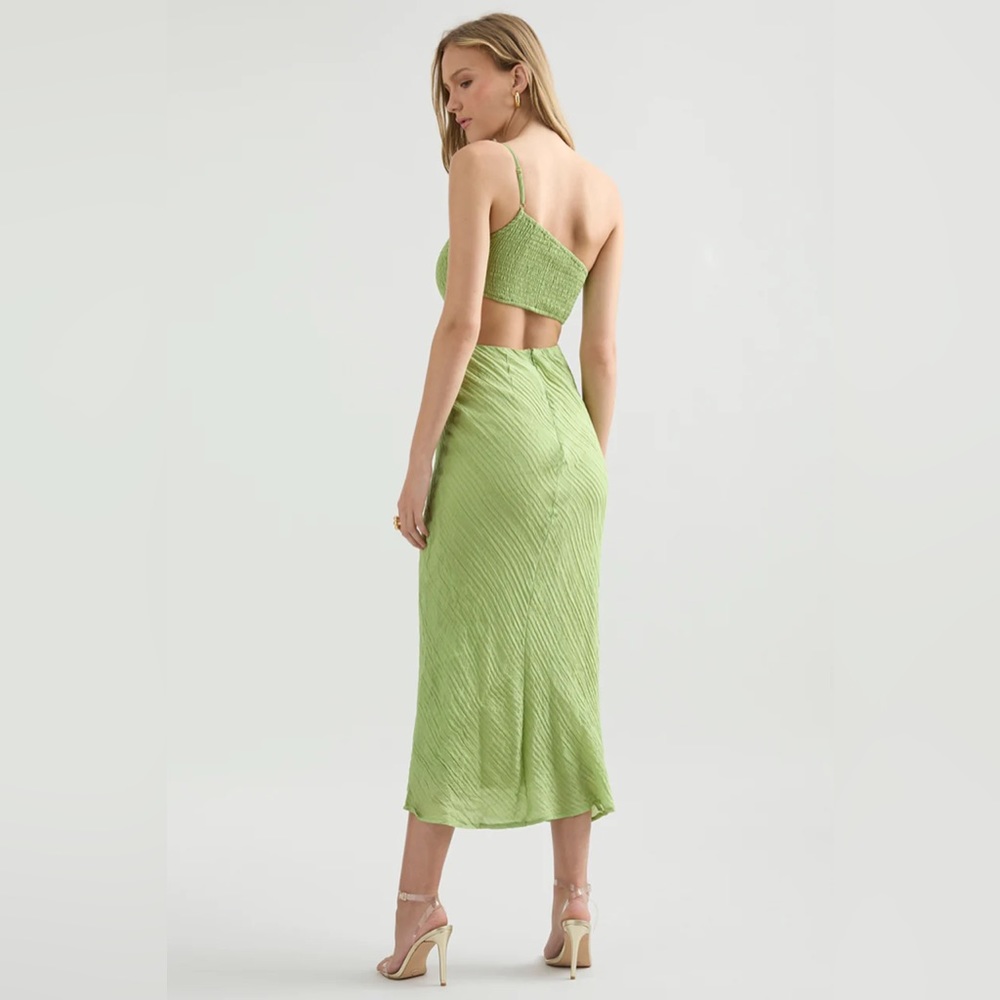 NWT • RUNWAY THE LABEL - Picture 2 of 7